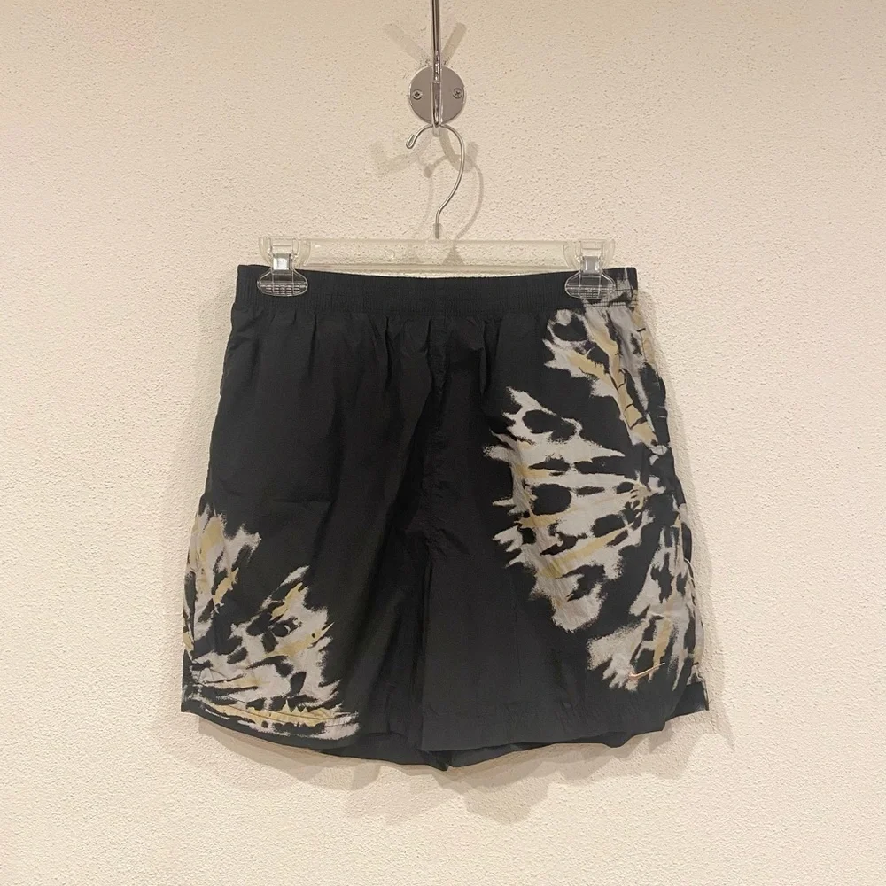 Nike Woven Shorts w/ Pockets Size Small EUC